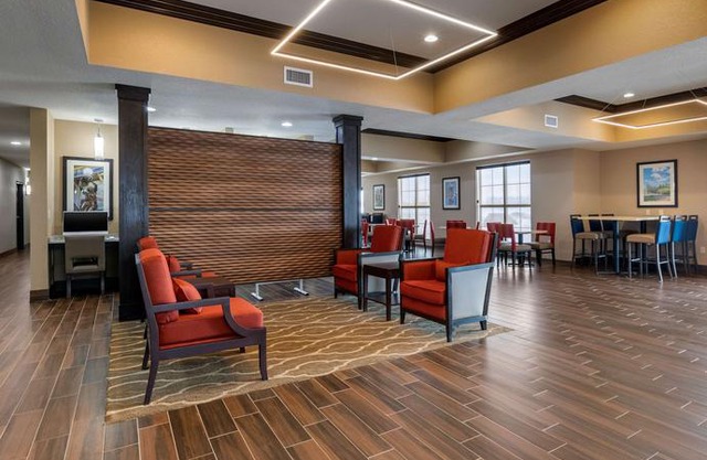 Comfort Inn & Suites Cedar Rapids Cid Eastern Iowa Airport