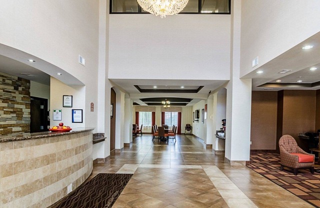 Comfort Inn & Suites Lawrence - University Area