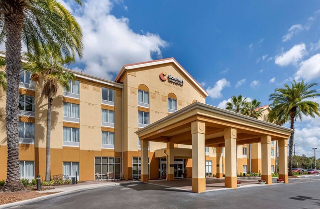 Comfort Inn & Suites Orlando North