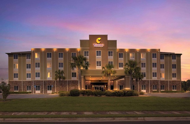 Comfort Inn & Suites