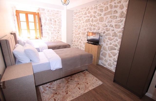 Comfort modern apartment in center Cetinje