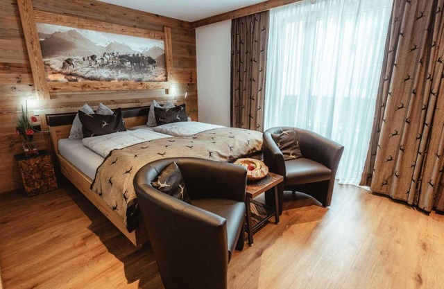 Comfort multi-bed room, bath, WC, 1 bedroom - Walcher, Gasthof
