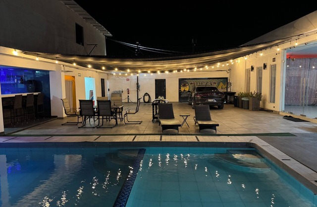 COMFORT, LUXURY RELAX