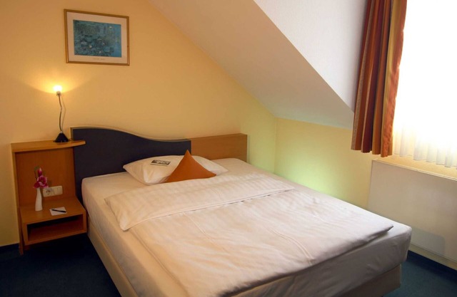 Comfort single room - H + Hotel Erfurt