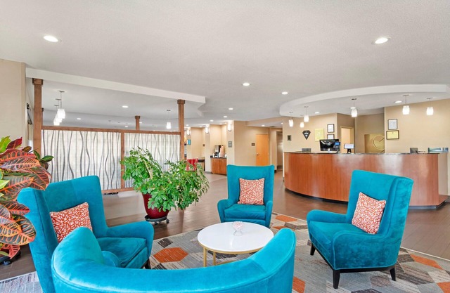 Comfort Suites Oxford I-20 exit 188