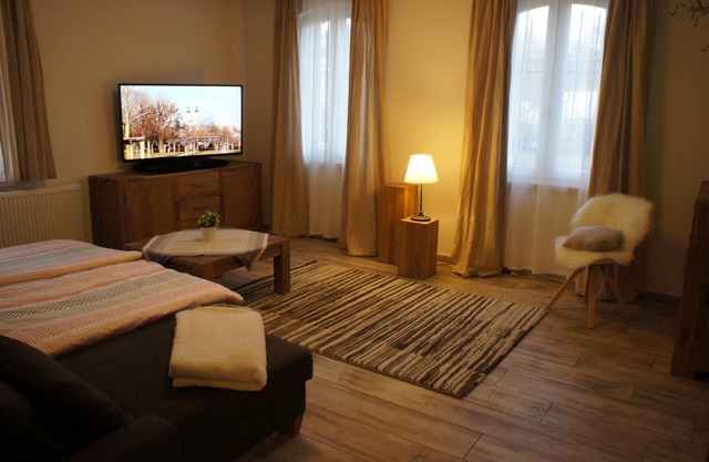 comfortable and spacious guest apartment in the countryside