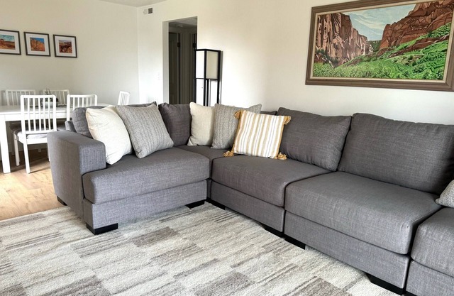 Comfortable 2 BD/2 BA Condo in Sports Village - Updated!