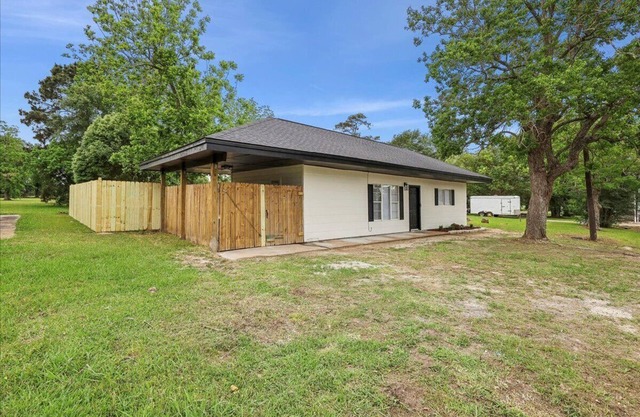Comfortable 2-Bedroom Rental in Bridge City