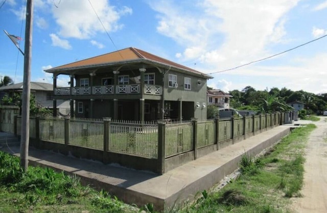 Comfortable 2-bedroom, 1 bath apartment in Parikann