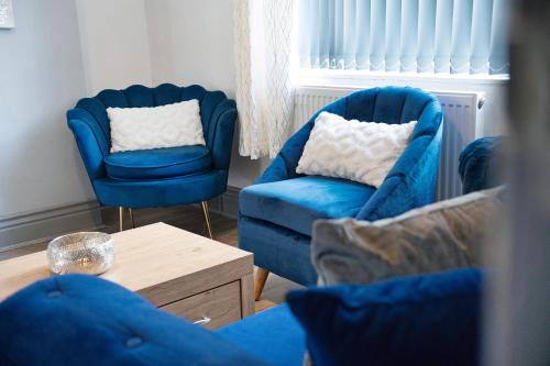Comfortable 2BR Home 10 Min to Durham Cathedral