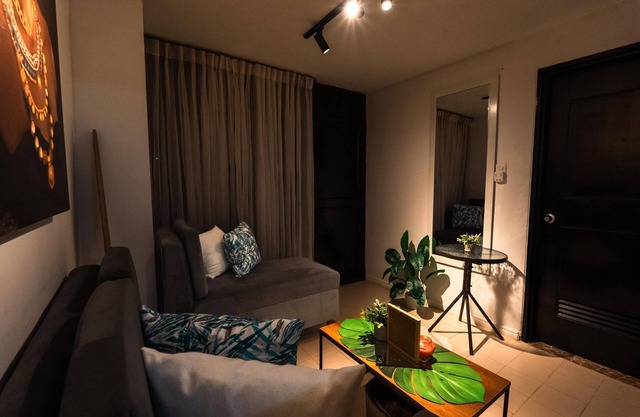 Comfortable and central studio apartment in Cali