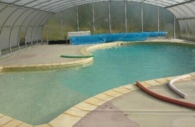 Comfortable and fully equipped independent apartment with luxury swimming pool