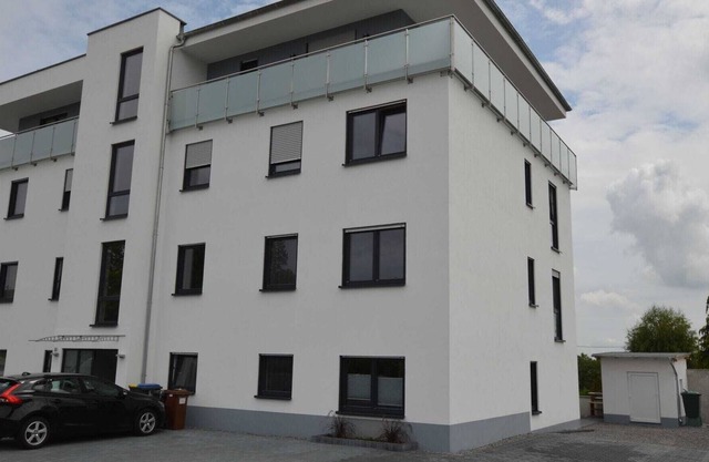 Comfortable and luxurious apartment in a wooded area with sweeping views