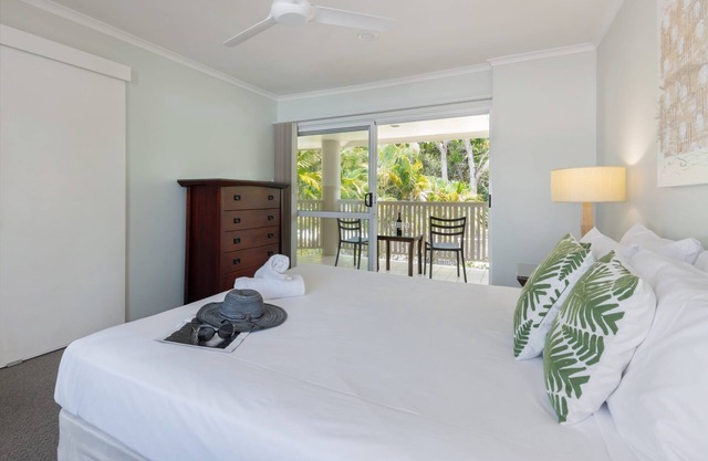 Comfortable and Spacious Townhouse with King Bedroom