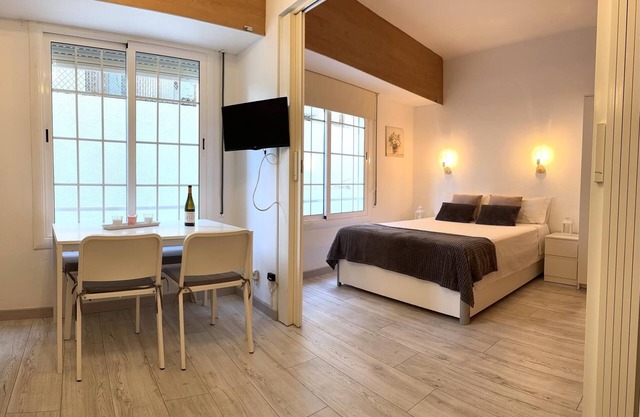 - COMFORTABLE APARTMENT NEAR BEACH