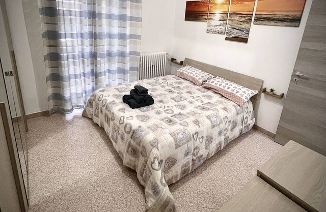 Comfortable Apartment with Parking. Close to all services