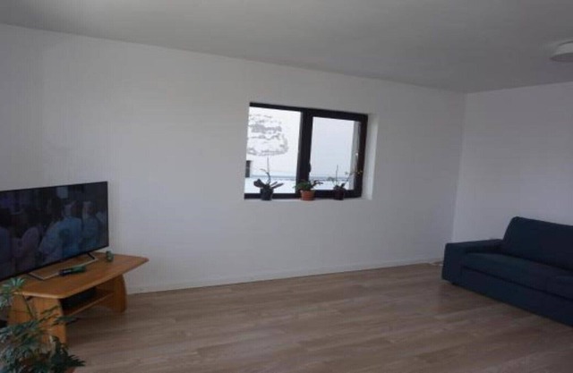 COMFORTABLE APARTMENT IN HISTORIC CITY