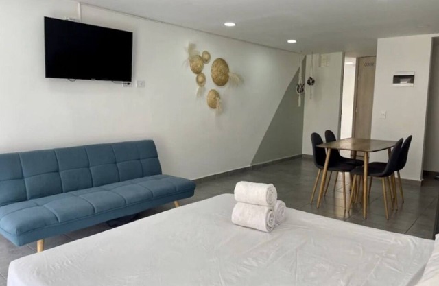 comfortable apartment in the downtown of the city, close to the tranvia line