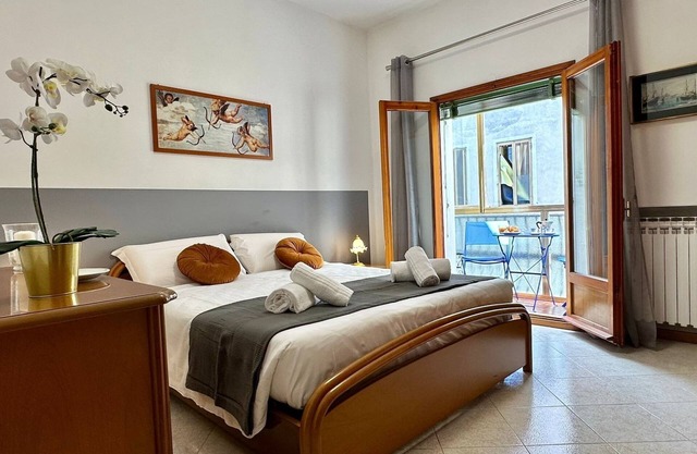 Comfortable apartment, 10 min from the arrival points in Ve and the historical center