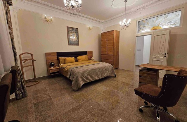 Comfortable Art Nouveau apartment in City center