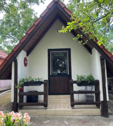 Comfortable Bungalow in Kutina with Private Garden
