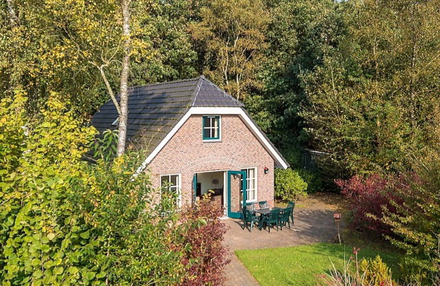 Comfortable bungalow for 8 persons