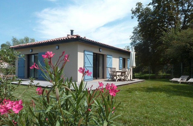 Comfortable cottage, on one level between Lake St Ferréol and Revel