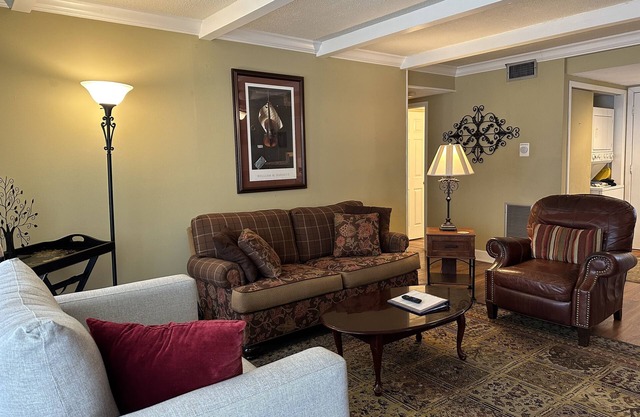 Comfortable Daphne Condo near Bay, Fairhope, and Mobile; Short Drive to Beaches