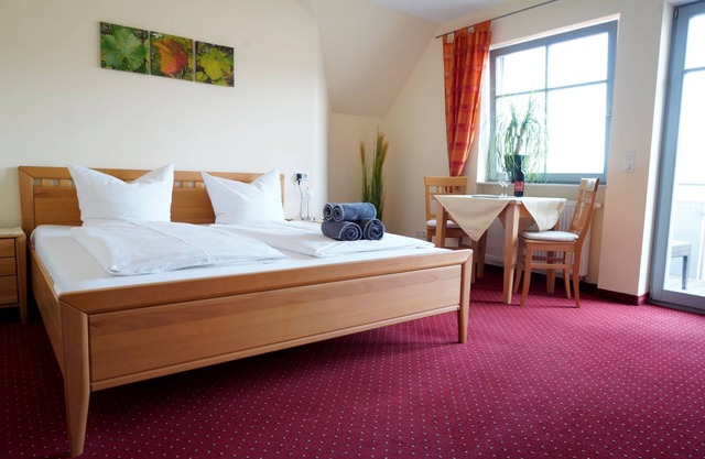 Comfortable double room (24m2) with balcony