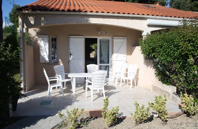 Comfortable Villa In Residence With Pool And Tennis Court