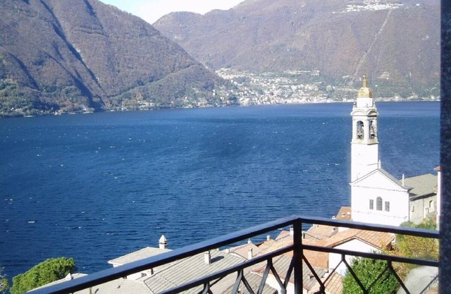 Comfortable, fully equipped villa with magnificent views of Lake Como