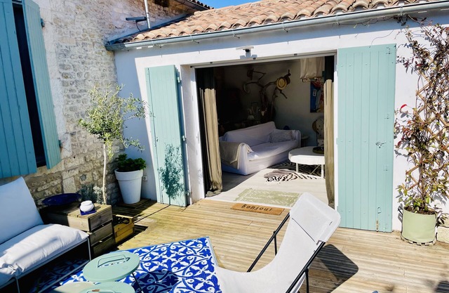 Comfortable holiday house near the beach