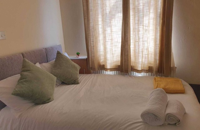Comfortable homestay in Stoke