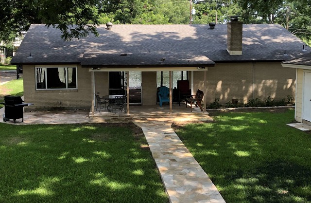 Comfortable, quiet home on Guadalupe River
