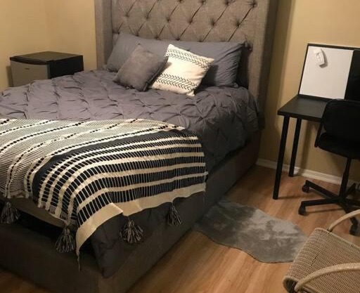 Comfortable + Spacious Family Home (WFH Friendly)