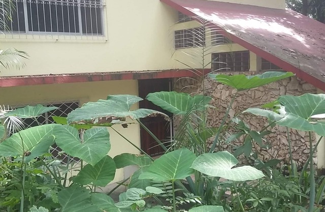 Comfortable Spacious House With A View Of Nature, In Central Tourist Area