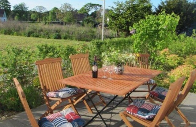Comfortable vacation apartment with 2 terraces - Der Landhof