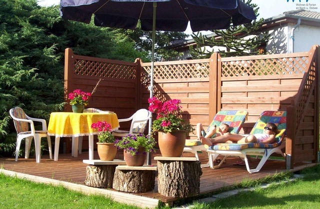 Comfortable vacation apartment with garden and terrace