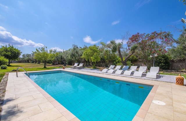 Comfortable villa with garden and swimming pool.