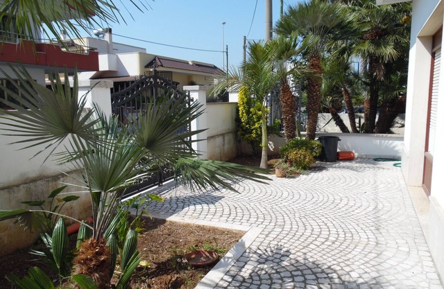 COMFORTABLE VILLA FOR A RELAXING HOLIDAY A FEW KM FROM GALLIPOLI
