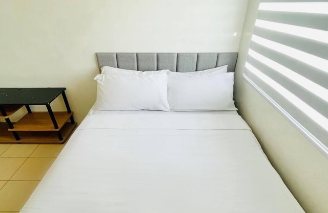Comfy 2BR with Pool, Fitness, Balcony