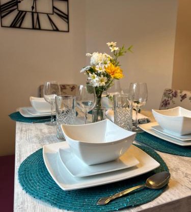 Comfy 3 bed house North Swindon
