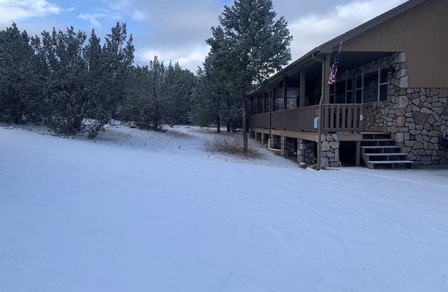 Comfy Cabin Retreat