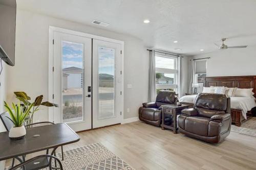 Comfy Casita Private Apartment with Shared Backyard