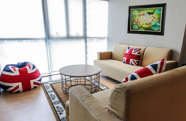 Comfy Cozy 2-Bedroom @Knightsbridge 2101