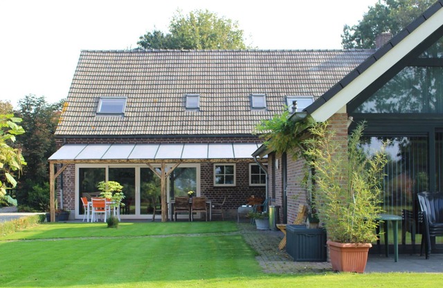 Comfy Holiday Home in Siebengewald with Sauna, bubble bath