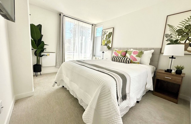 Comfy Room in Ballard