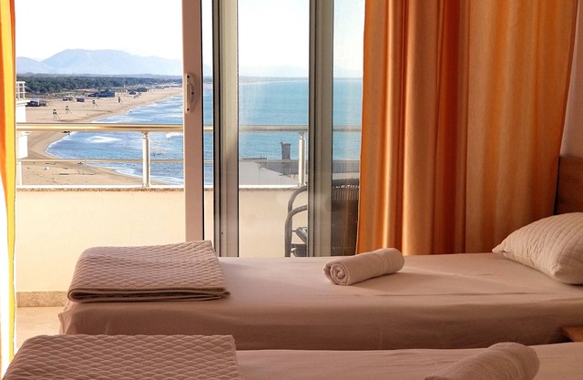 Comfy twin room with separated beds, double sofa bed - sea view balcony