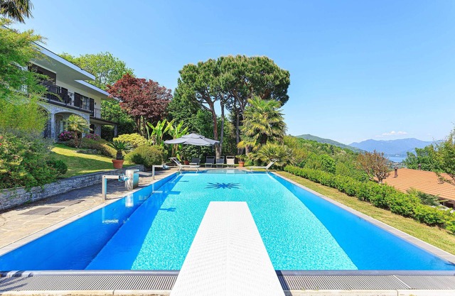Comfy villa with private pool and views over the lake! - Villa Isabella