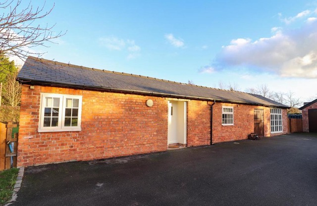 Commonwood Cottage